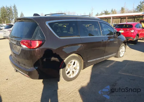 2017 Chrysler Pacifica Touring L Plus из США, поврежденный, VIN 2C4RC1EG6HR832468